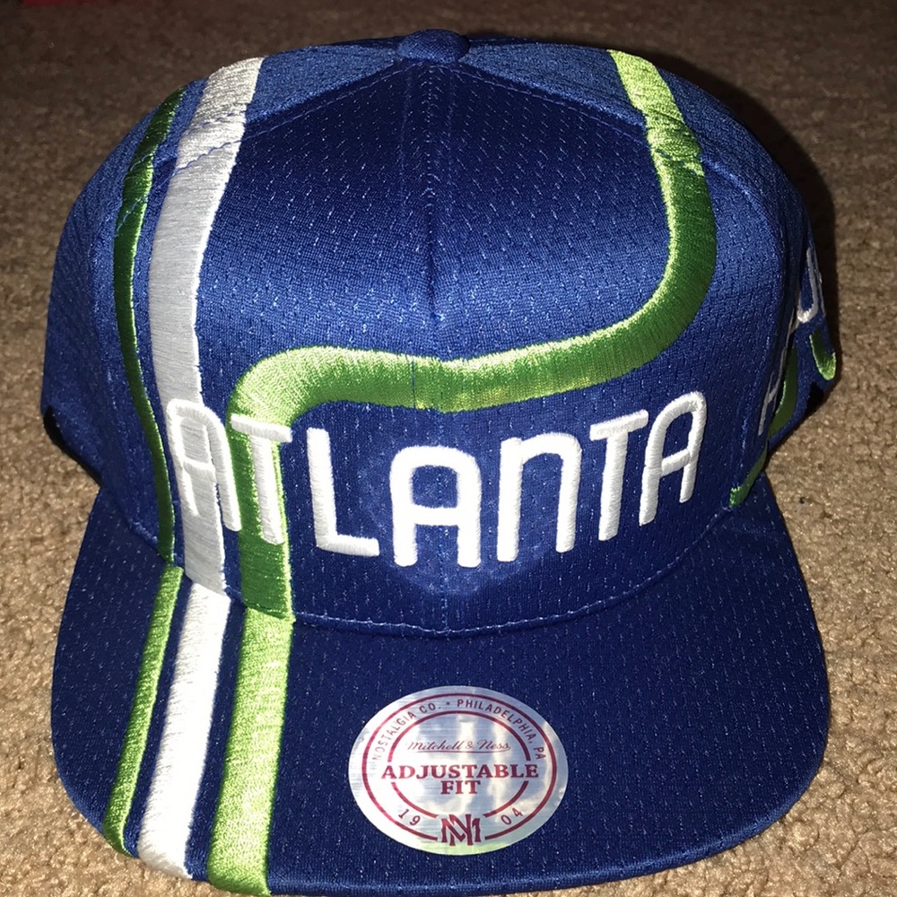 Mitchell and Ness Atlanta Hawks throwback hat